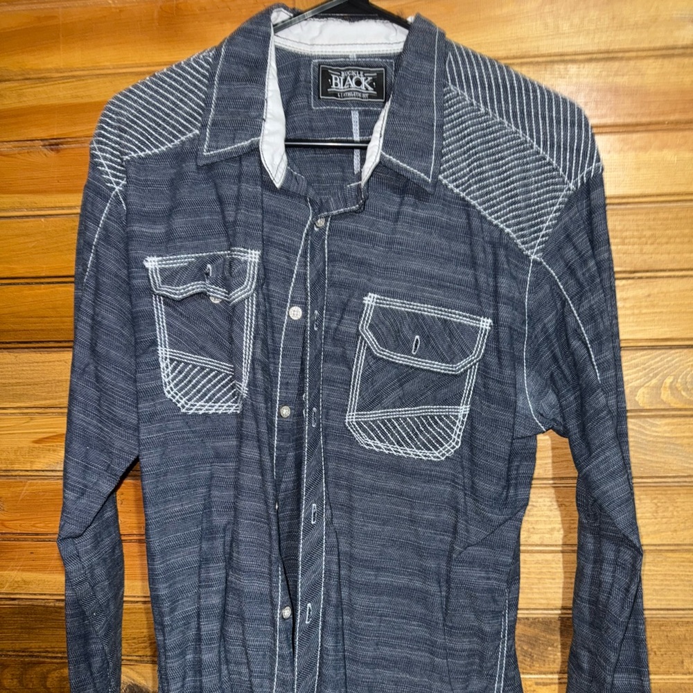 Buckle black button up shirt L ATHLETIC fit